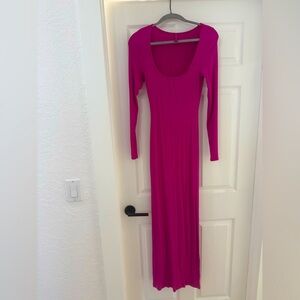 Skims Elegant Fuchsia sparkle Long Sleeve stretch Dress